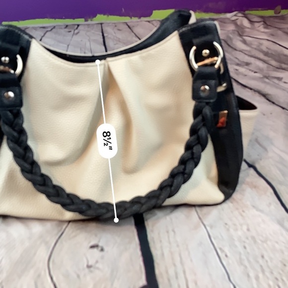 Apt. 9 Cream Colored Shoulder Bag - Picture 3 of 13